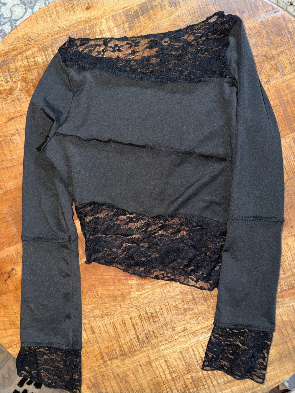 Black Lace Trim Women's Long Sleeve off the shoulder Top